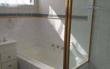 25 Teragalin, Chain Valley Bay