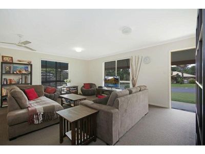 5 Thompson Crescent, Tewantin