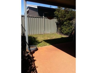 42 / 4 Newman Drive, Newman