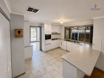 4 Walters Court, Altona Meadows