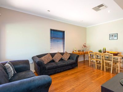 1 / 35 Premier Street, Hannans