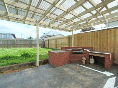 7 Trudgeon Avenue, Reservoir