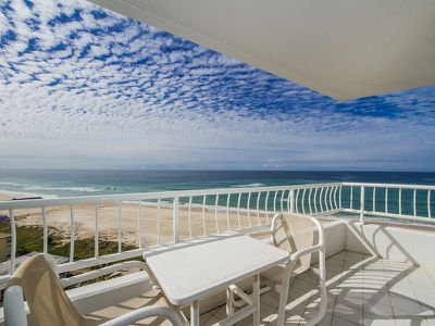 10 D / 2 NINETEENTH AVENUE, Palm Beach