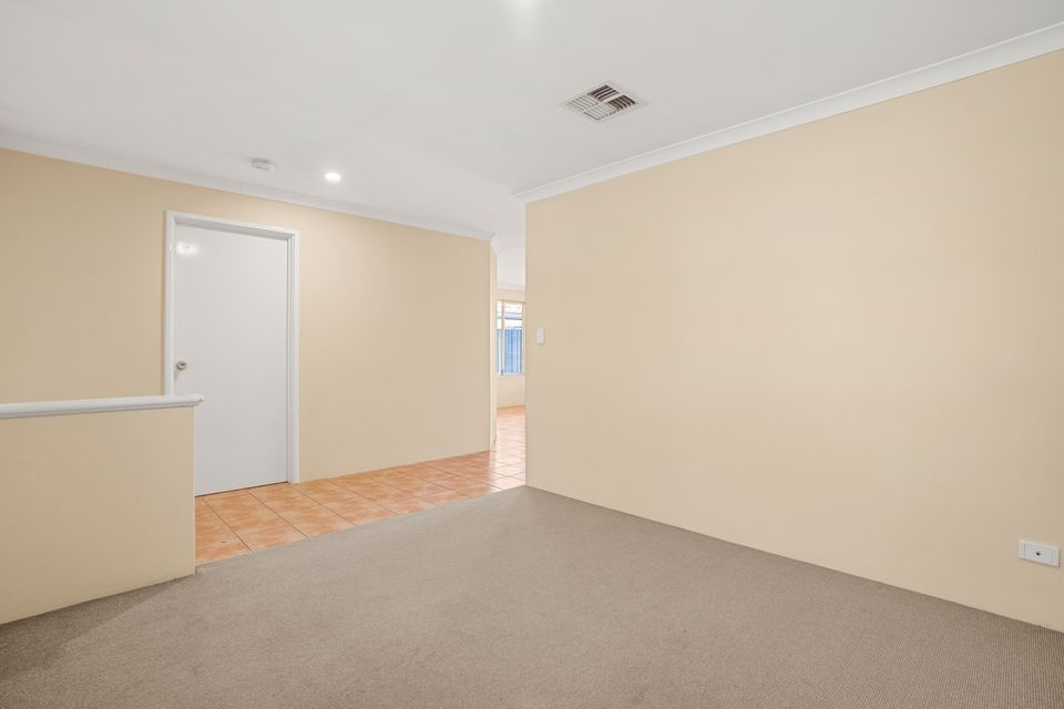 13 Valheru Avenue, Rockingham