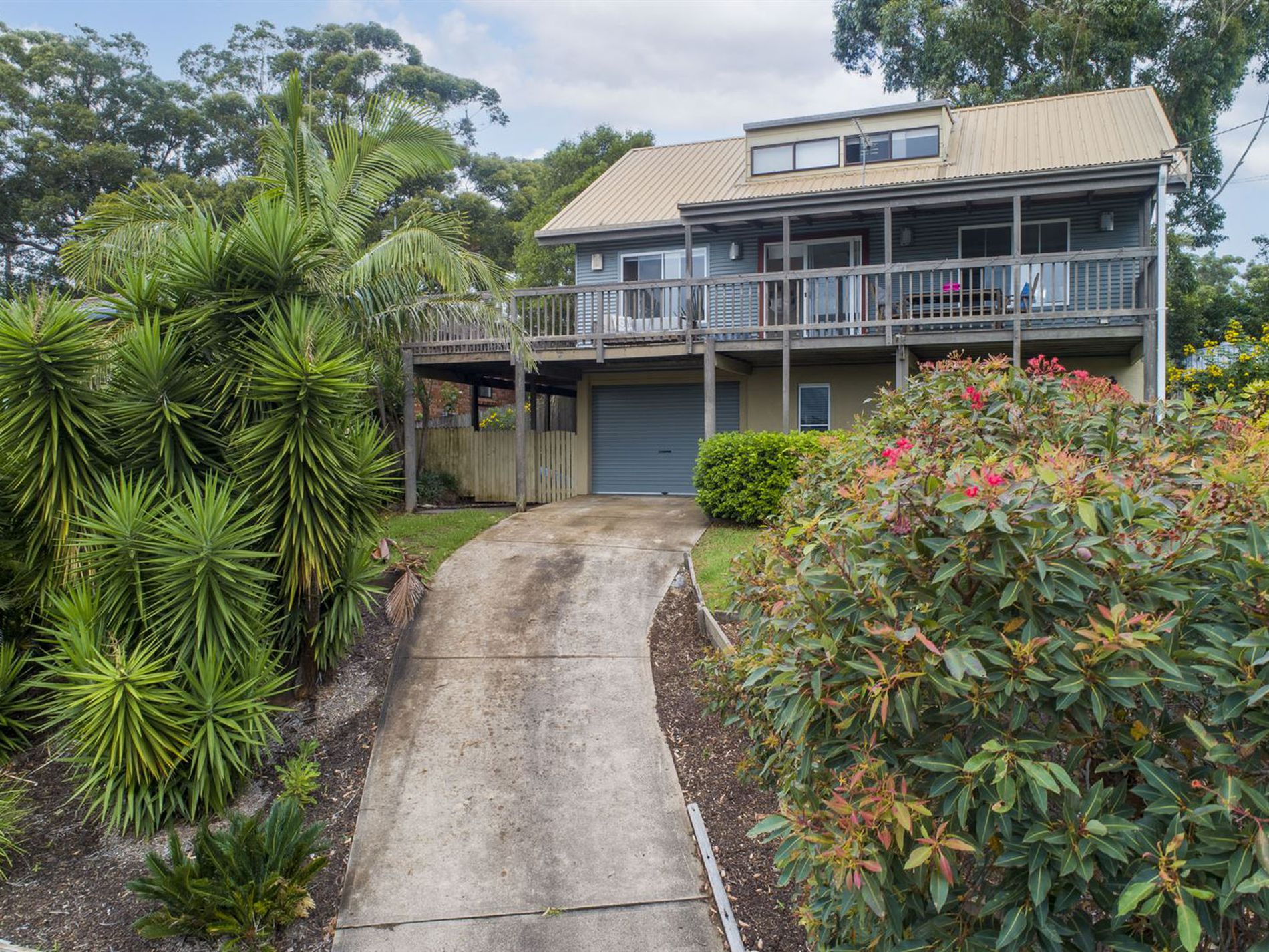 41 Treetops Crescent, Mollymook