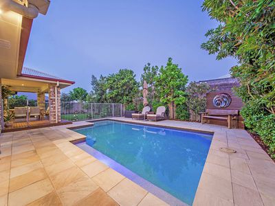 12 Blue Gum Place, Wakerley