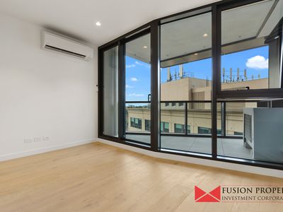 1008 / 25 Coventry Street, Southbank