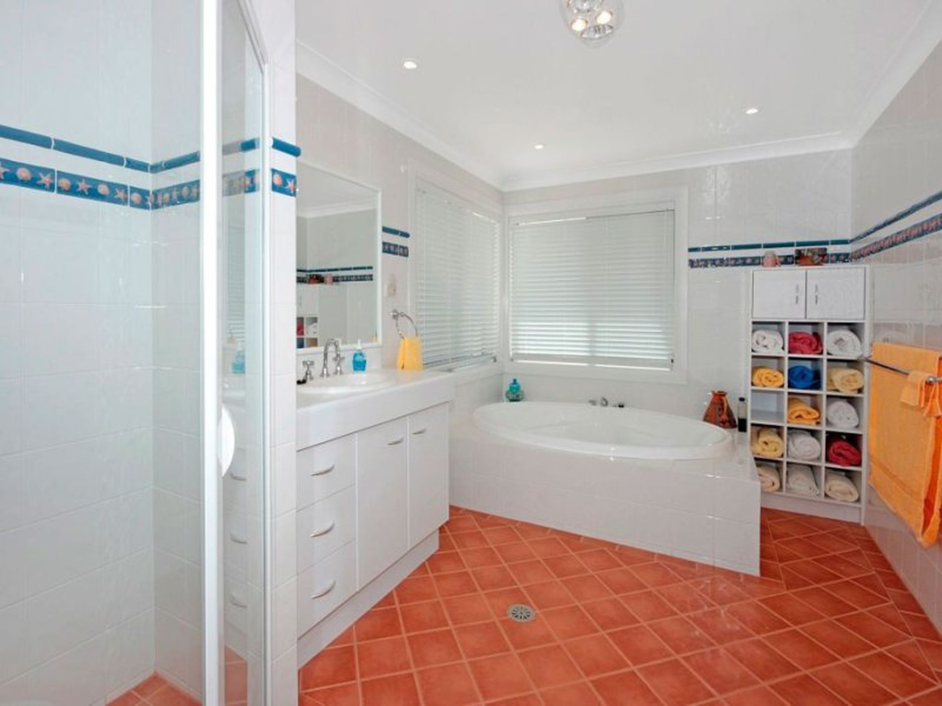 11 Seascape Close, Narrawallee