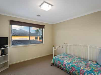 10 Mandalay Court, Point Cook