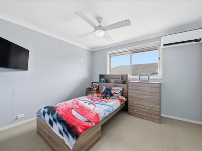 62 greenfield crescent , Elderslie