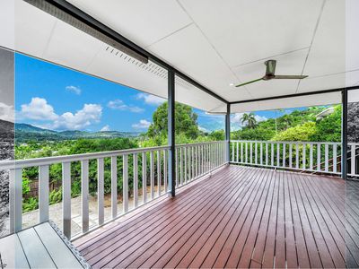33 Eugenia Crescent, Redlynch