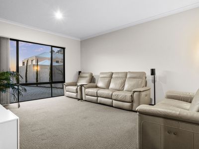11A Riverton Drive West, Rossmoyne