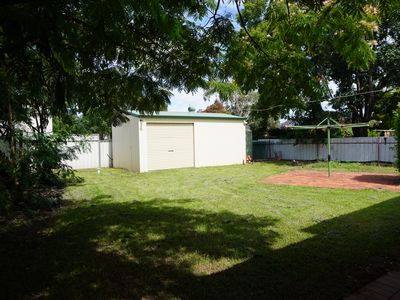 3 Oak Street, Forbes
