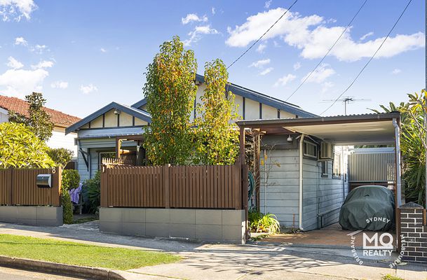 8 Greenlee Street, Berala