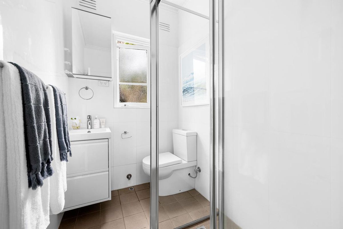 8 / 16 Warners Avenue, North Bondi