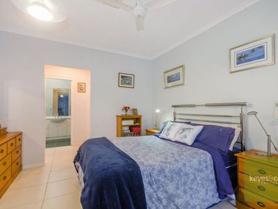12 / 2 New England Court, Douglas