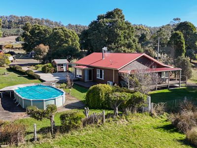 646 Long Plains Road, Bridgenorth