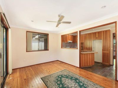 18 David Avenue, Oak Flats