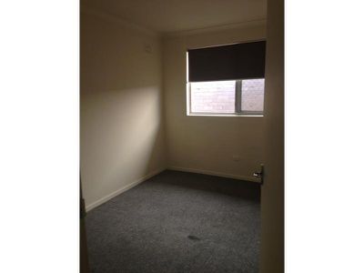 4 / 20 Strathmore Crescent, Hoppers Crossing