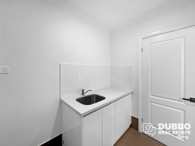11 Waterfall Crescent, Dubbo