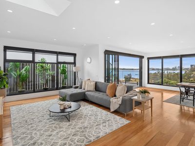 1 / 5 Balmoral Crescent, Rippleside