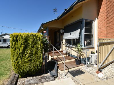 17 Bowser Crescent, Wangaratta