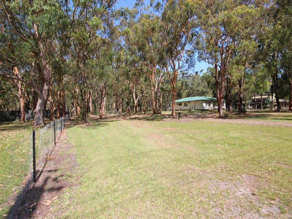10 Michael Drive, Salt Ash, Salt Ash - Thumbnail 2