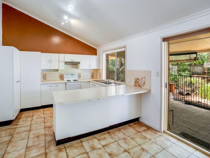 77 Ninderry Road, Bridges