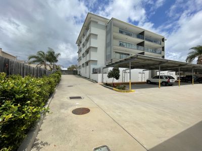 1 / 104 Central Lane, Gladstone Central