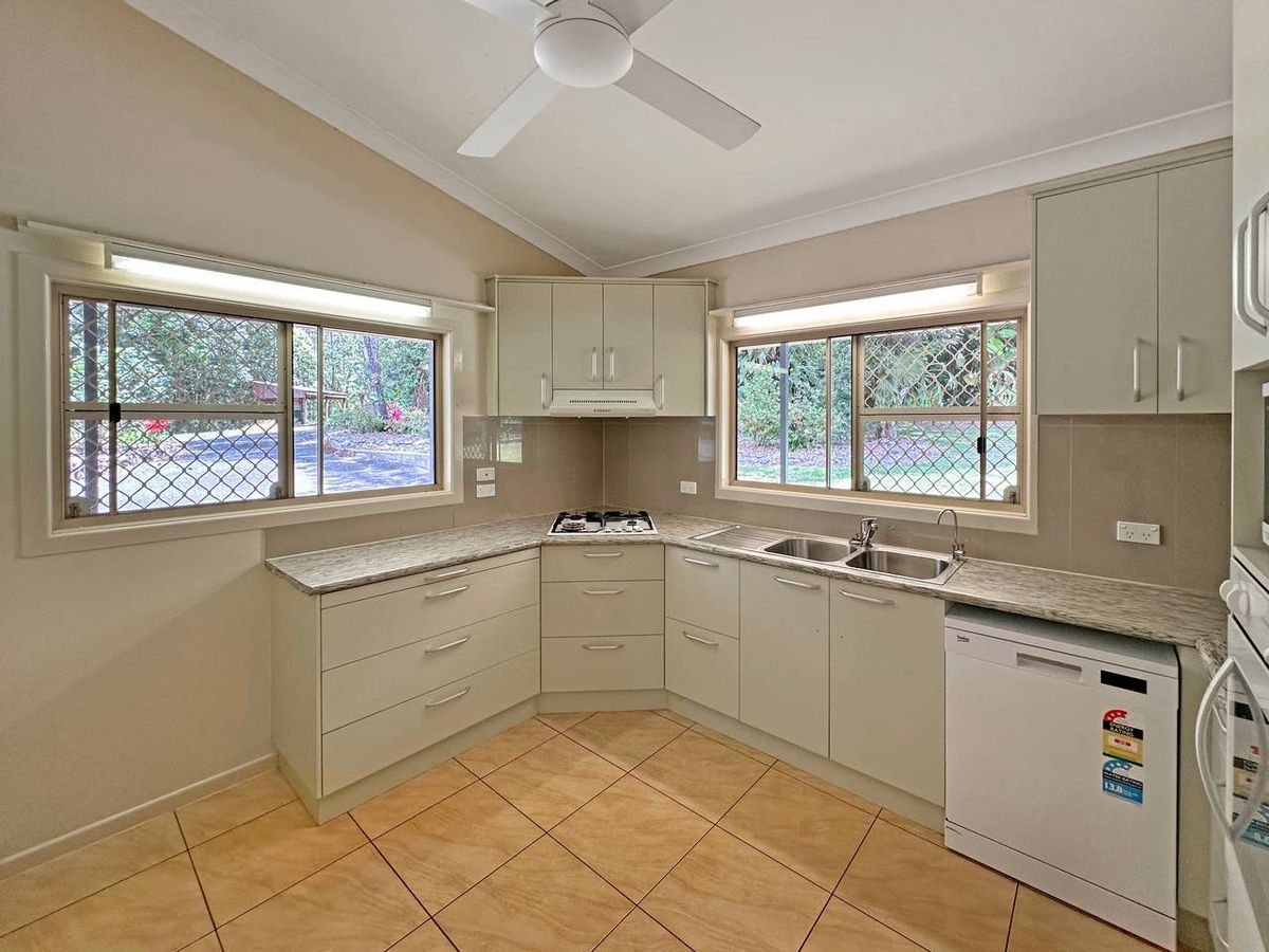 164 Carrington Road, Atherton