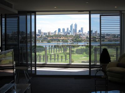 1105 / 30 The Circus, Burswood