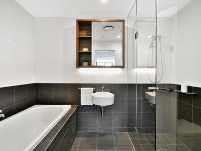 316 / 1A The Crescent, Forest Lodge