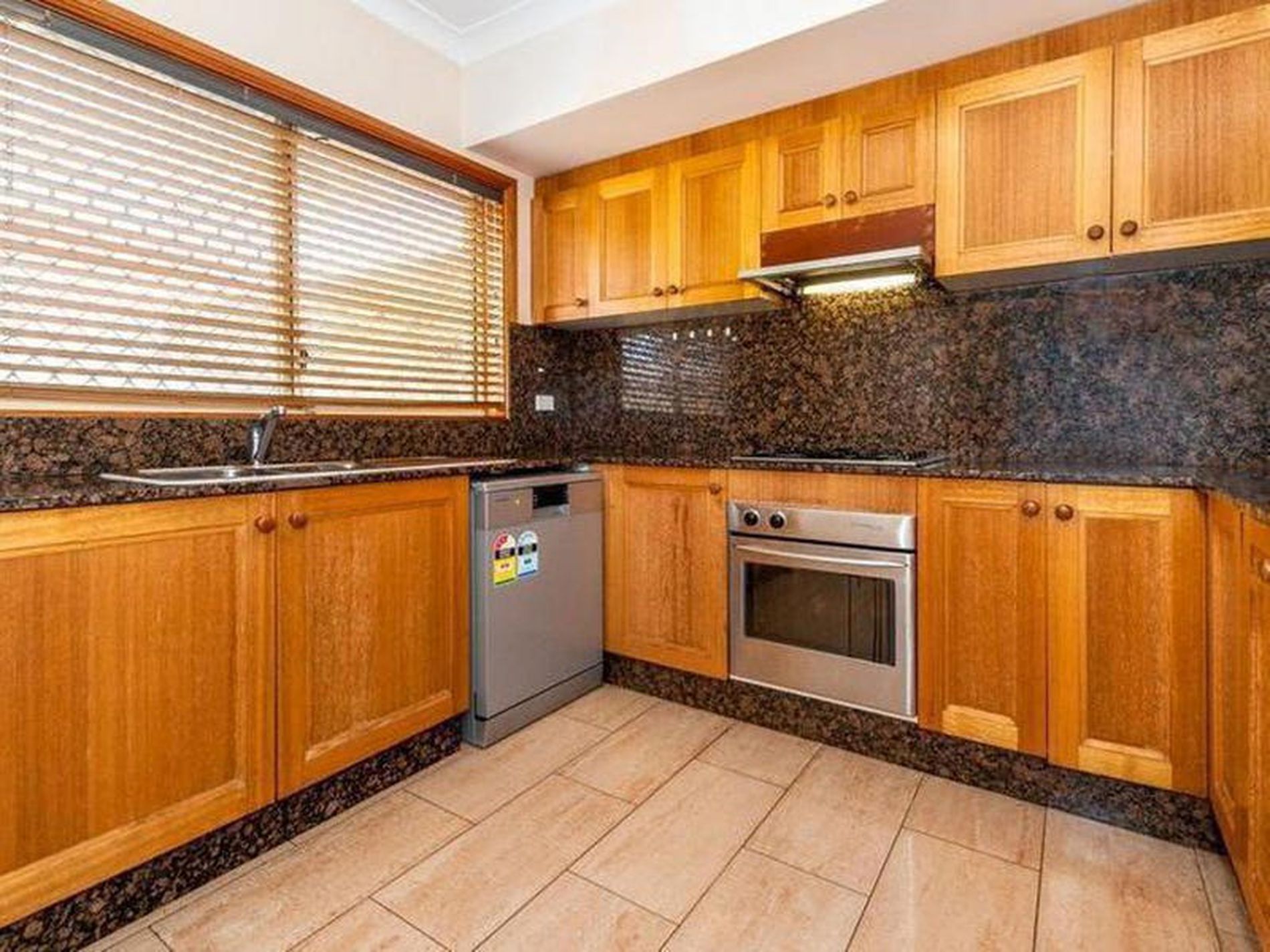 2 / 75 Yorktown Parade, Maroubra