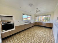 2 Bridgeport Street, Macgregor