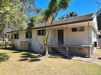 42 Woodlands Drive, Rochedale South
