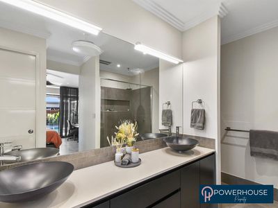 12 Castleton Ent, Smithfield