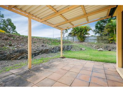 1 Manra Way, Pacific Pines