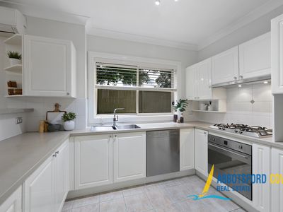 1 / 3A Blackwall Point Road, Abbotsford