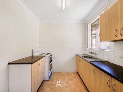 10 / 16A Meadow Crescent, Meadowbank