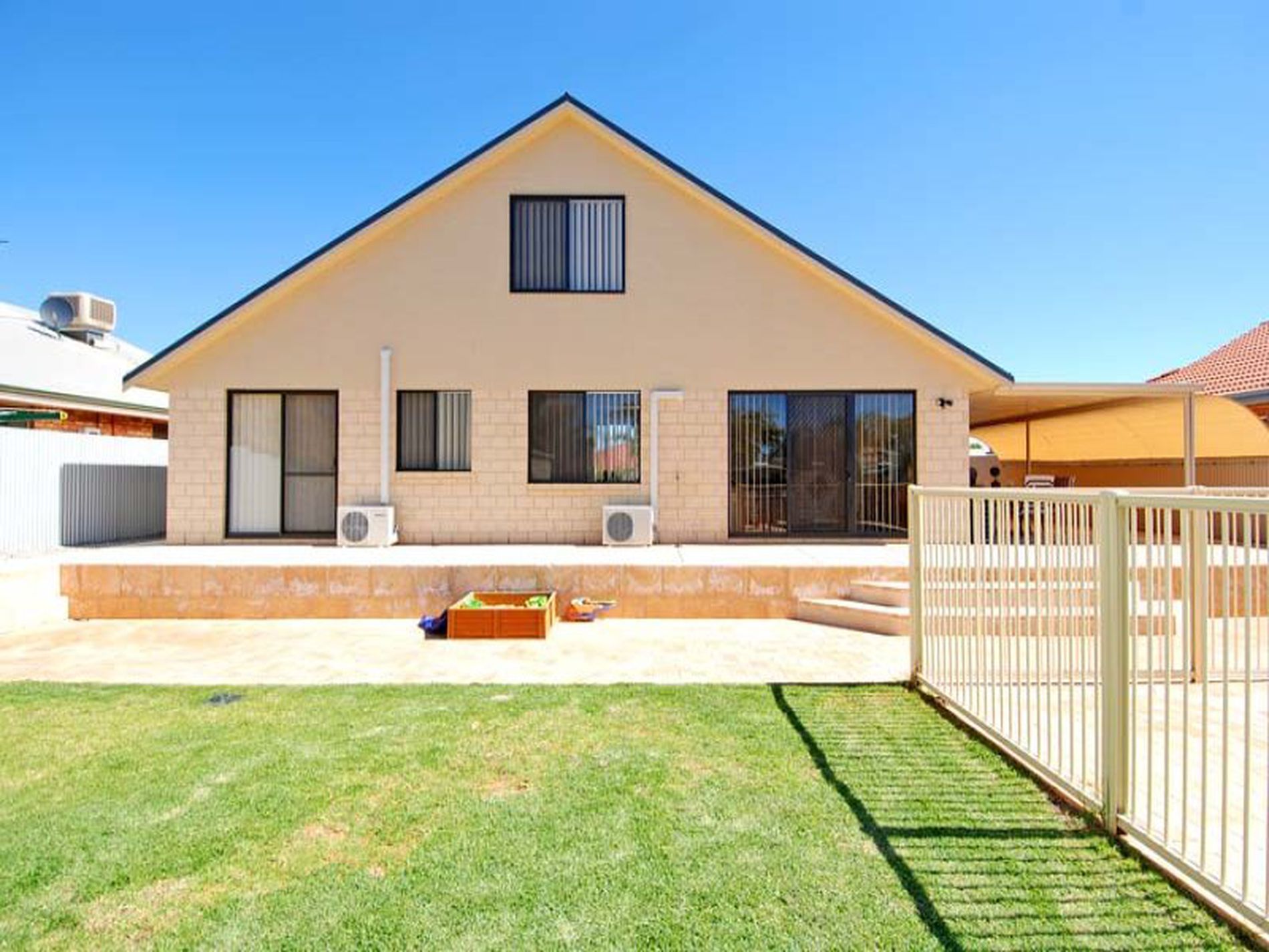 10 Mosconi Circle, Kalgoorlie