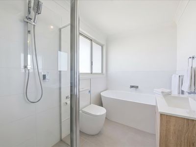 48 Davisland Avenue, Wilton