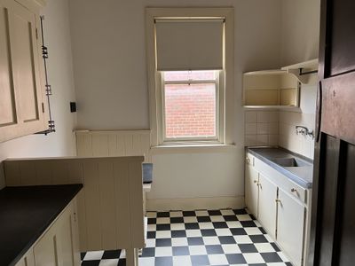 2 / 240 Ryrie Street, Geelong