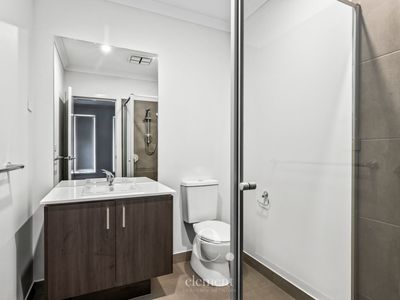 27 Tranquility Crescent, Armstrong Creek