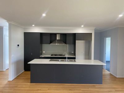 4 Shrubs Road, Mambourin