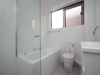11 / 13-15 Meadow Crescent, Meadowbank