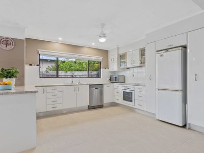 59 Broadsea Avenue, Maroochydore