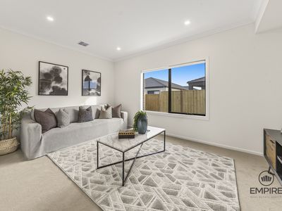 168 Villa Doria Drive, Clyde North