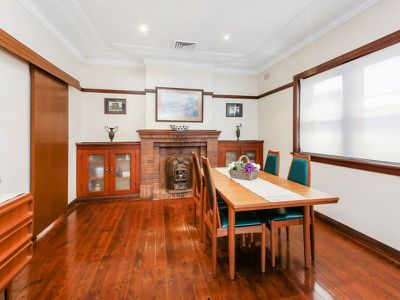 28 Middlemiss Street, Mascot