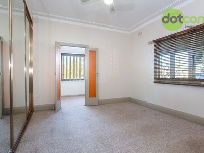 11 Valencia Street, Mayfield