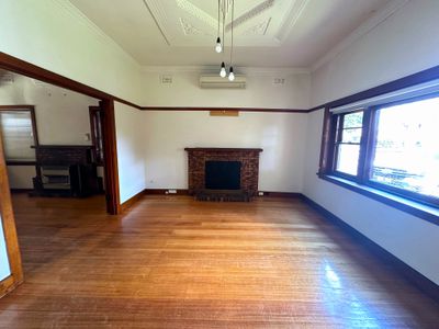 4 Cosy Gum Road, Carnegie